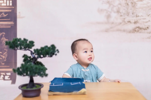 海门宝宝腿纹不对称怎么办